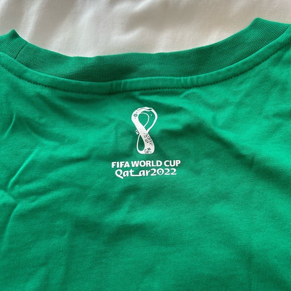 Adidas men’s soccer tshirt size smalll : Mexico like new condition never worn. - Picture 3 of 4